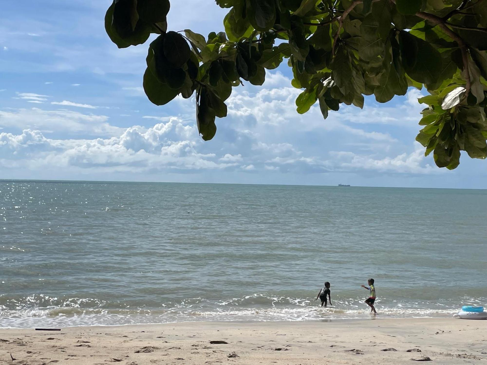 Batuferringhi Children Waterslid Paradise 3Mins To The Beach บาตูเฟอริงกี ภายนอก รูปภาพ